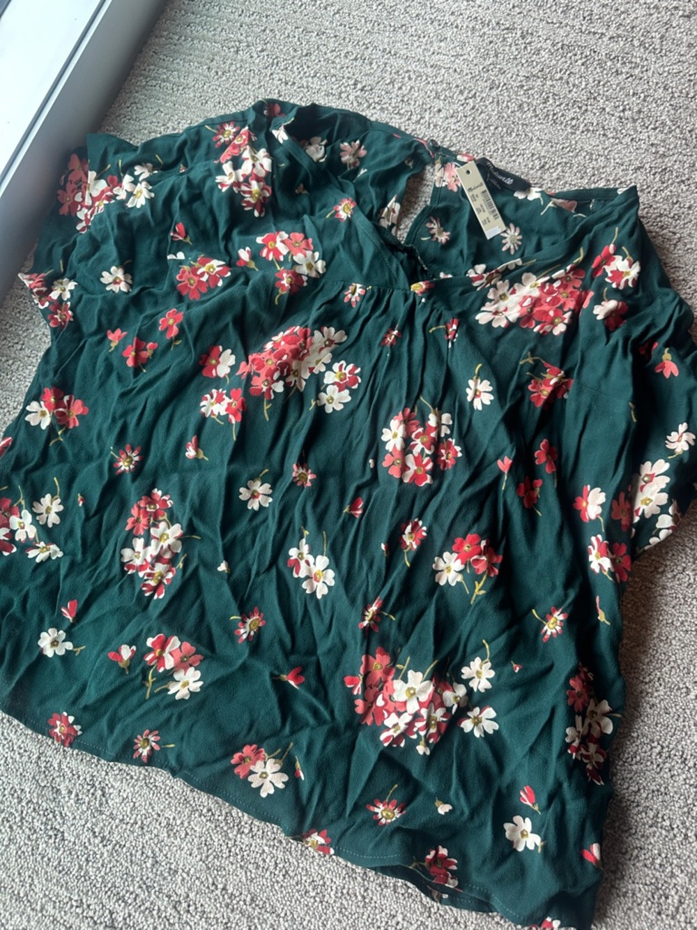 Womens Green Floral Short-Sleeve Blouse